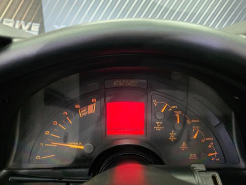 Used 1991 Chevrolet Corvette Convertible RWD image 33