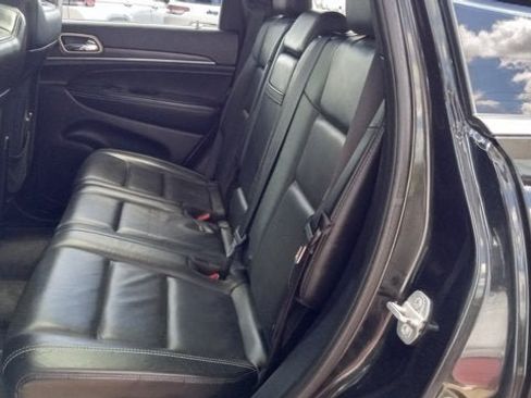 Used 2015 Jeep Grand Cherokee Limited w/ Luxury Group II AWD/4WD image 19