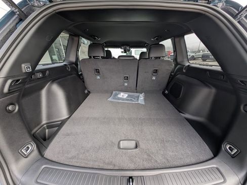 New 2026 Jeep Grand Cherokee Limited image 11