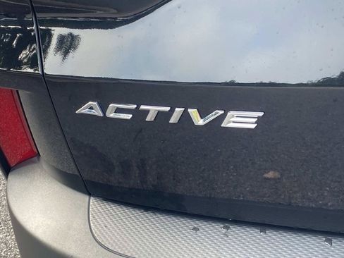 Used 2025 Ford Escape Active AWD/4WD image 5