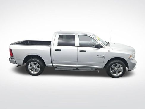Used 2017 RAM 1500 Express AWD/4WD image 24