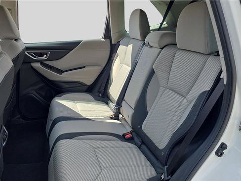 Used 2023 Subaru Forester Premium image 18