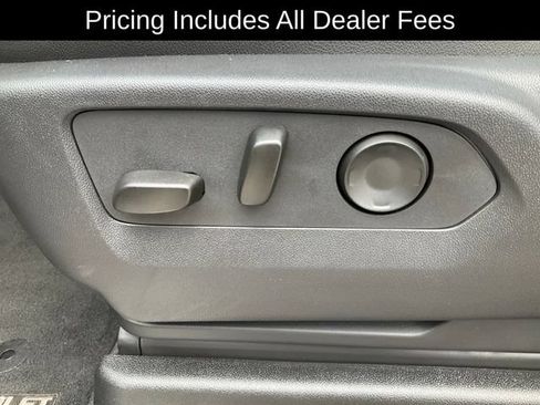 Used 2025 Chevrolet Suburban High Country AWD/4WD image 6