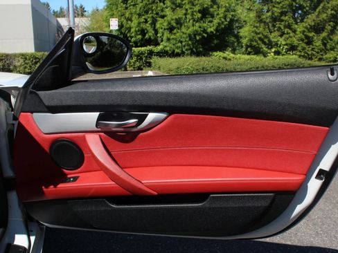 Used 2011 BMW Z4 sDrive30i image 35