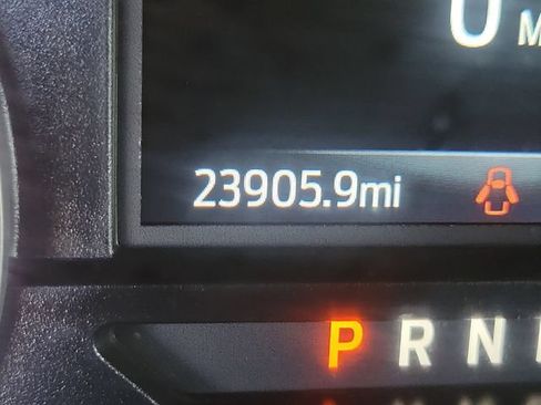 Certified 2022 Ford F250 XLT w/ XLT Premium Package AWD/4WD image 10