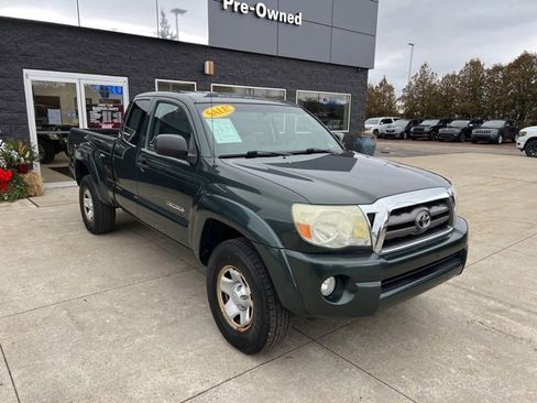 Used 2010 Toyota Tacoma 4x4 Access Cab V6 image 1