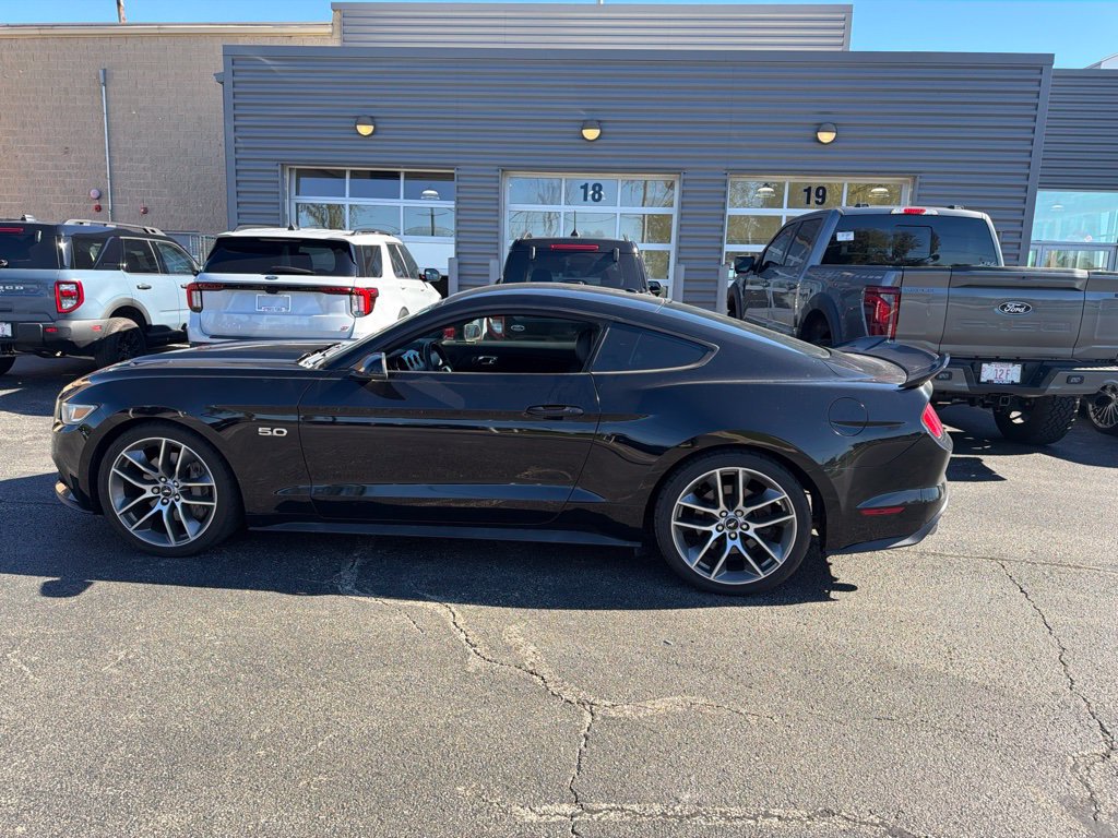 Used 2017 Ford Mustang GT Premium w/ Equipment Group 401A RWD image 12