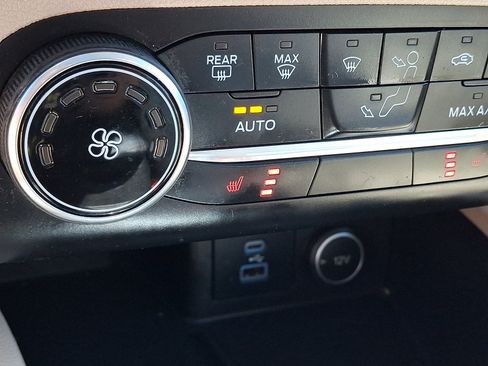 Used 2020 Ford Escape SE Sport AWD/4WD image 23