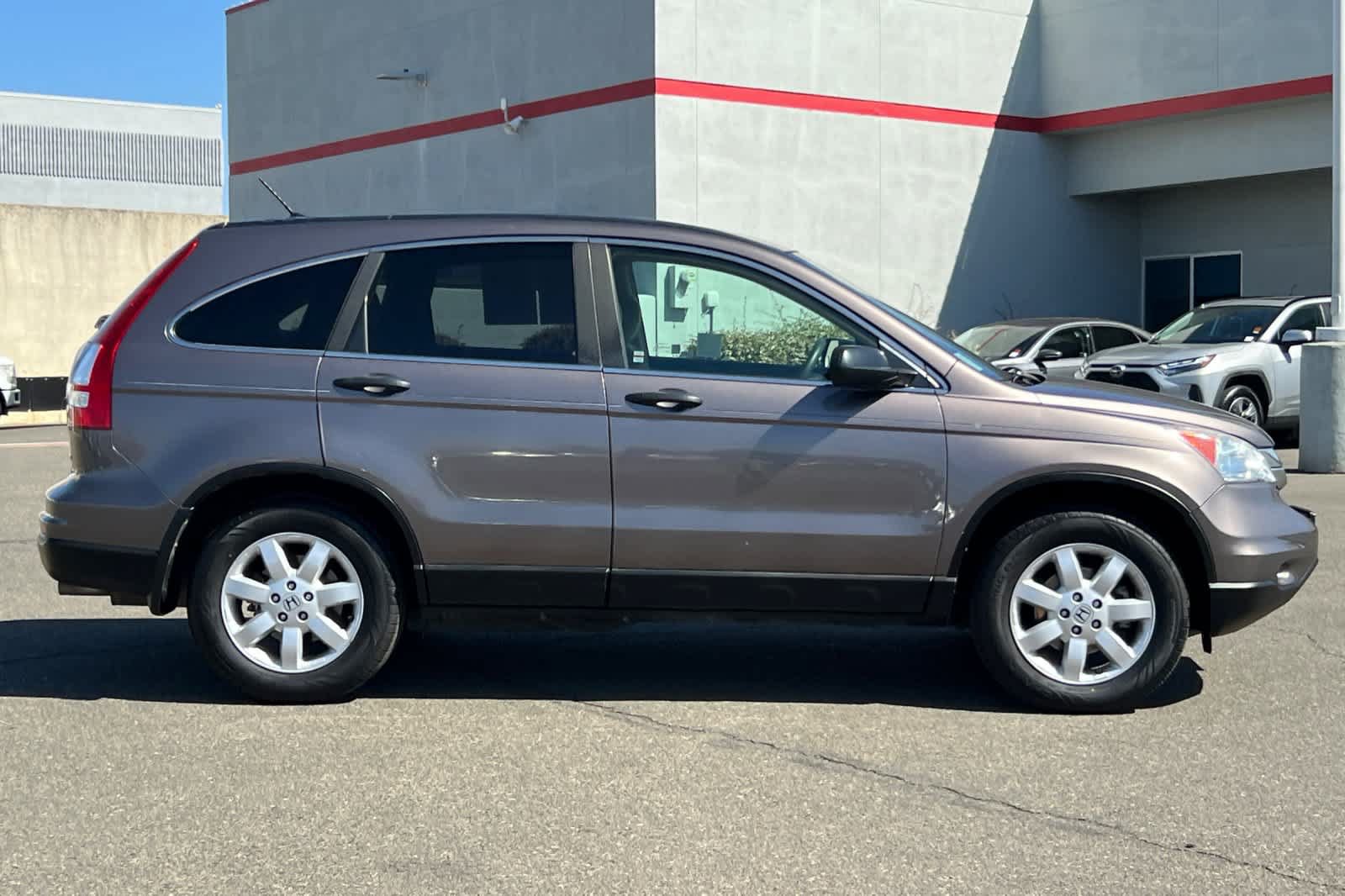 Used 2011 Honda CR-V SE image 6