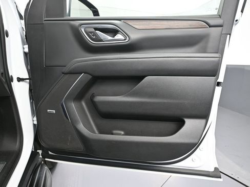 Used 2023 Chevrolet Suburban Premier image 55