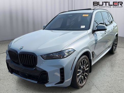Used 2024 BMW X5 xDrive40i w/ M Sport Package AWD/4WD image 1