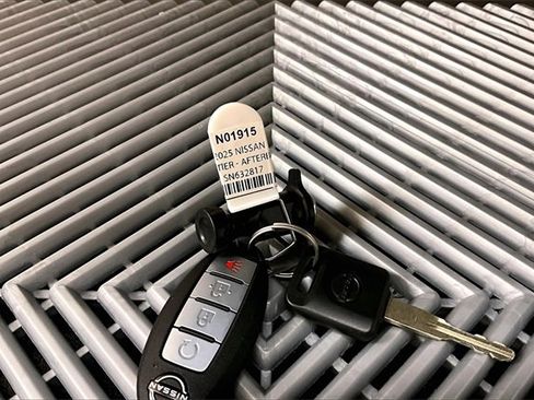 New 2025 Nissan Frontier PRO-4X w/ Pro Premium Package image 13