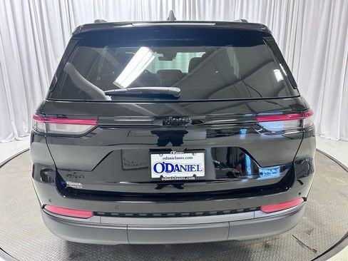 New 2026 Jeep Grand Cherokee Limited AWD/4WD image 28