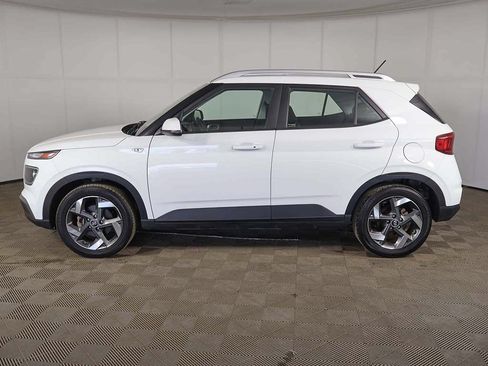 Certified 2024 Hyundai Venue SEL FWD image 12