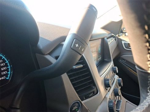 Used 2017 GMC Yukon Denali image 16