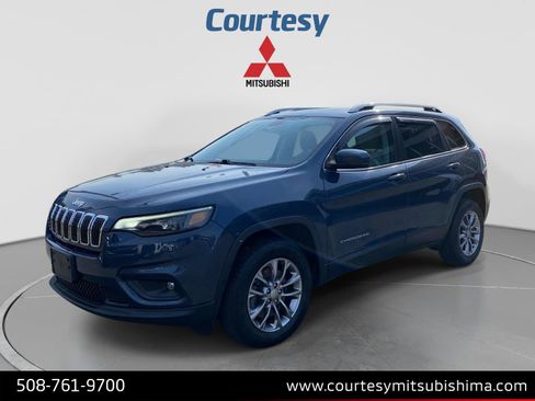 Used 2020 Jeep Cherokee Latitude Plus w/ Comfort/Convenience Group AWD/4WD image 1