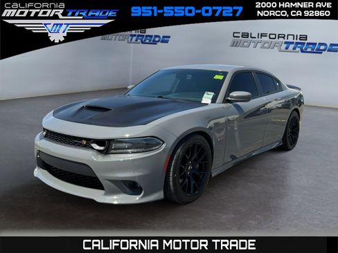Used 2019 Dodge Charger Scat Pack w/ Dynamics Package RWD image 1