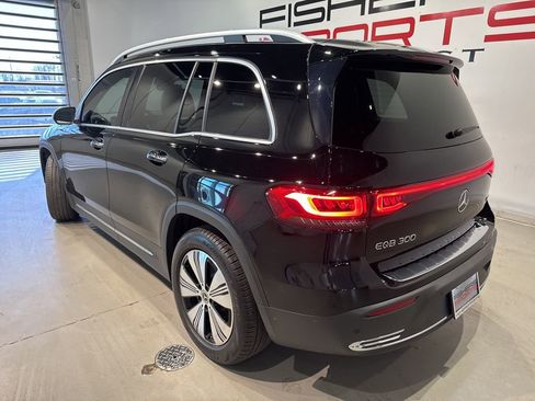 Used 2023 Mercedes-Benz EQB 300 4MATIC w/ Exclusive Package image 5