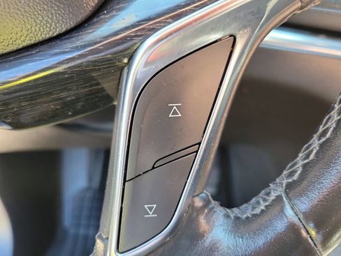 Used 2020 Cadillac XT5 Premium Luxury AWD/4WD image 27