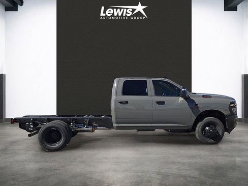 New 2026 RAM 3500 Tradesman AWD/4WD image 6
