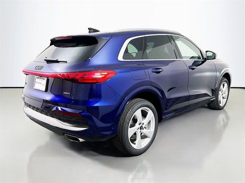 New 2025 Audi Q5 2.0T Premium Plus image 7