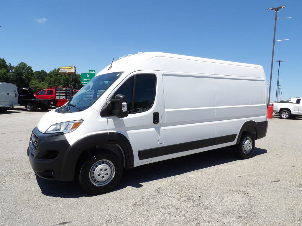 Used 2026 RAM ProMaster 2500 w/ Convenience Group FWD image 3