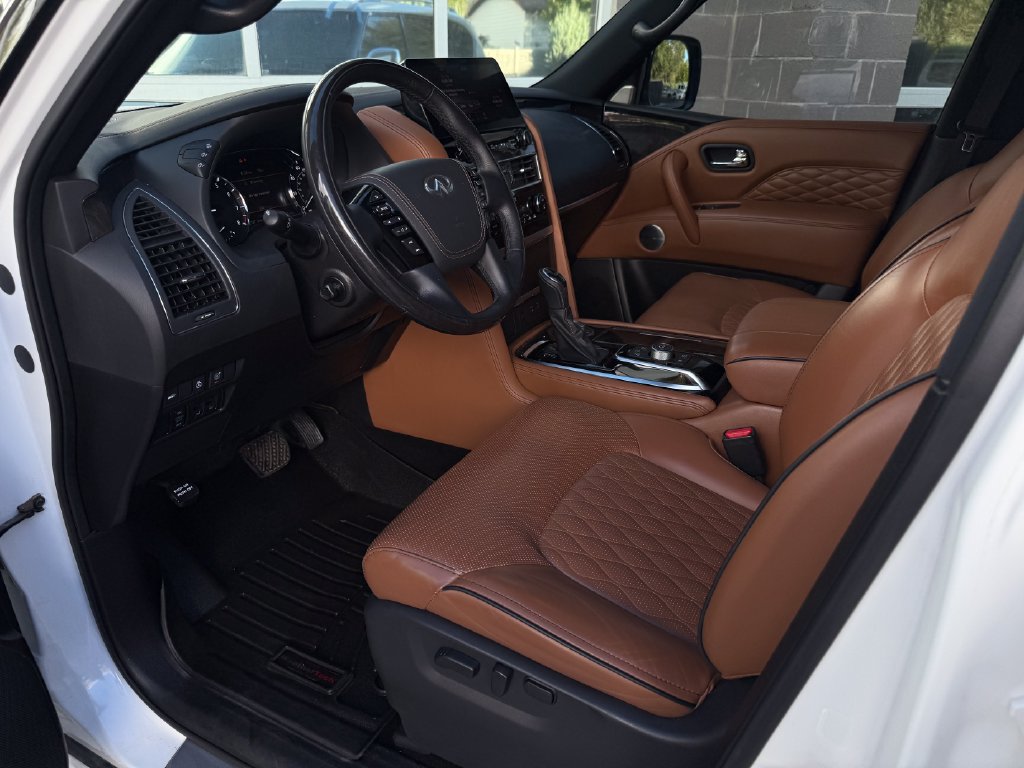 Used 2024 INFINITI QX80 Sensory w/ Cargo Package AWD/4WD image 18