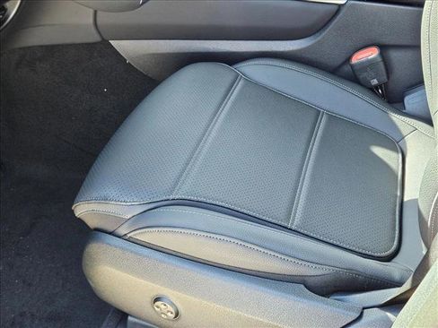 New 2026 Mercedes-Benz GLC 300 image 4