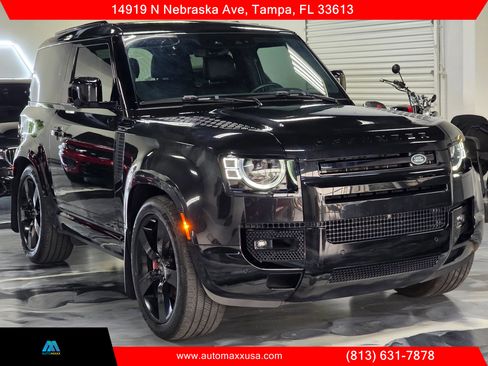 Used 2023 Land Rover Defender 90 X image 5