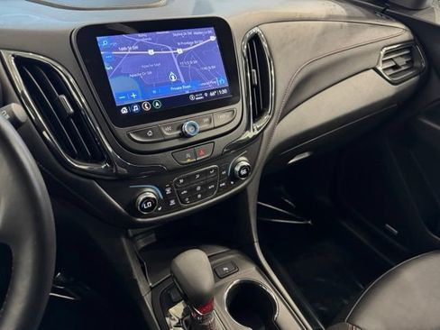 Used 2022 Chevrolet Equinox RS w/ RS Leather Package AWD/4WD image 15