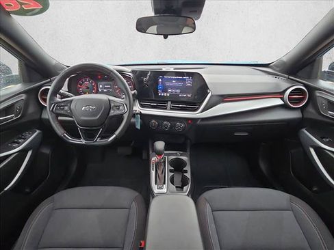 Used 2026 Chevrolet Trax RS FWD image 15