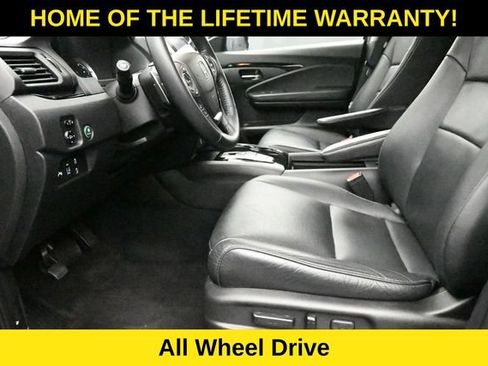 Used 2017 Honda Pilot Touring image 14