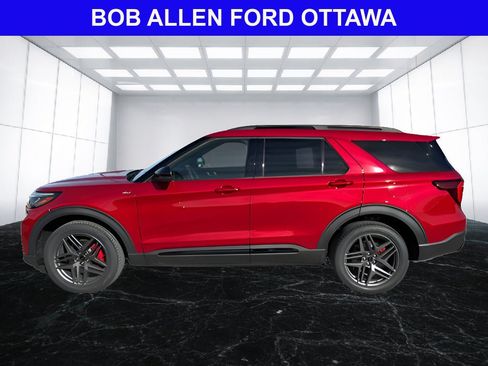 New 2026 Ford Explorer ST-Line w/ ST-Line Street Pack AWD/4WD image 3