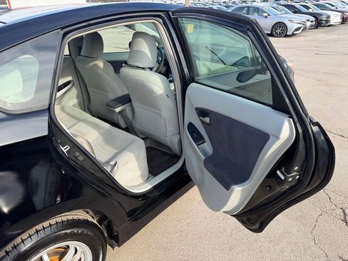 Used 2010 Toyota Prius 5dr HB III (Natl) image 11