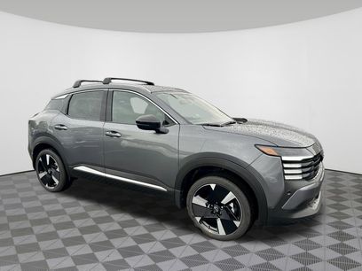 New 2026 Nissan Kicks SR w/ Cold Weather Package