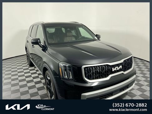 Used 2024 Kia Telluride EX w/ EX Captain's Chair Package FWD image 1