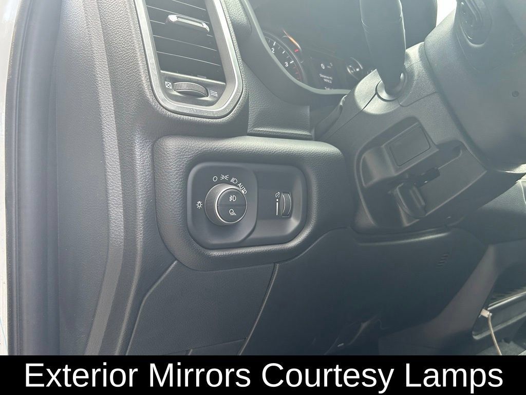Used 2026 RAM 2500 Big Horn AWD/4WD image 18