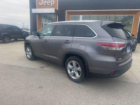 Used 2014 Toyota Highlander Limited image 3