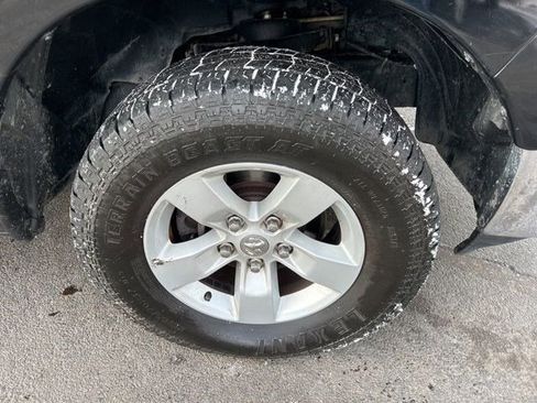 Used 2020 RAM 1500 Classic SLT image 46