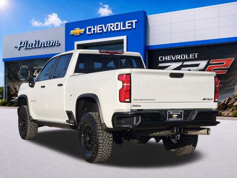 New 2026 Chevrolet Silverado 2500 ZR2 AWD/4WD image 4