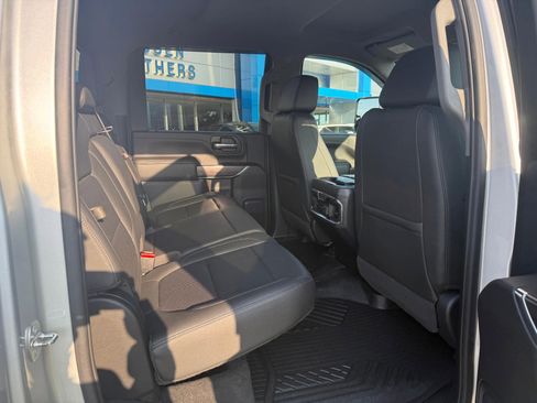 Used 2020 Chevrolet Silverado 2500 LTZ w/ LTZ Premium Package image 10