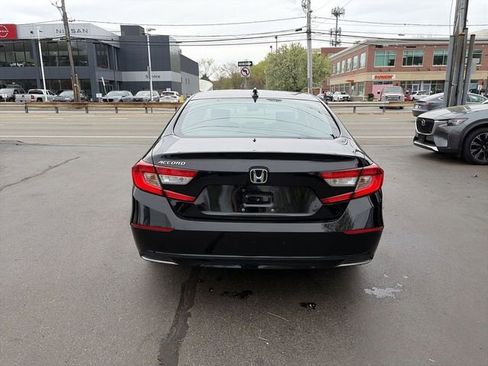 Used 2018 Honda Accord LX image 7