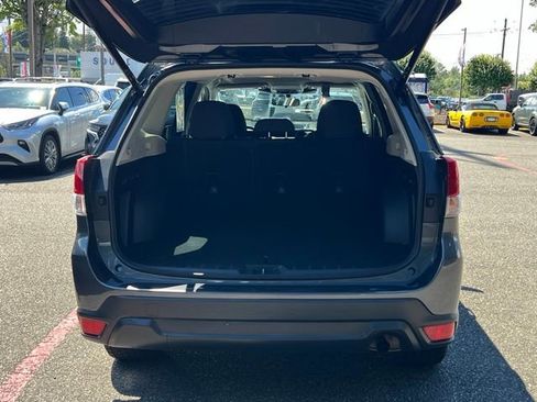 Used 2022 Subaru Forester Premium AWD/4WD image 10