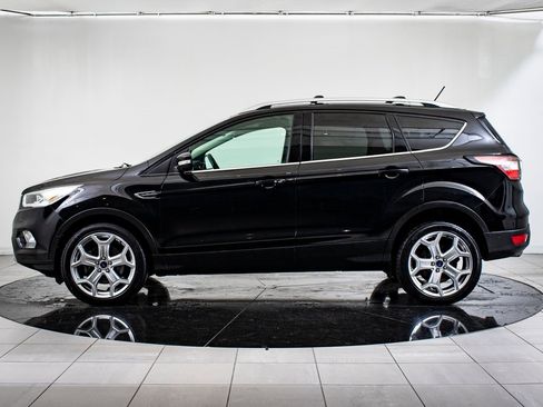 Used 2018 Ford Escape Titanium image 12
