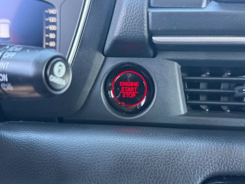 Certified 2023 Honda Pilot Elite image 34