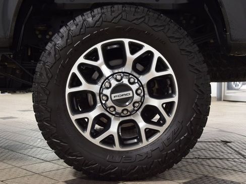 Used 2021 Ford F250 Lariat w/ Lariat Ultimate Package image 24