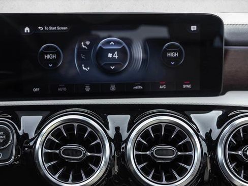 Used 2023 Mercedes-Benz CLA 250 4MATIC image 20