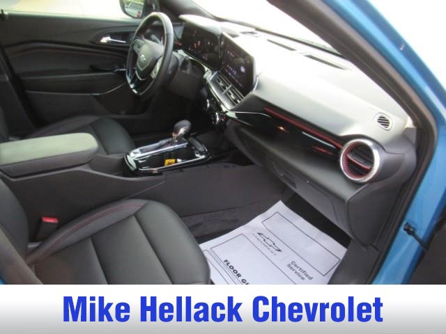 Used 2026 Chevrolet Trax RS FWD image 10