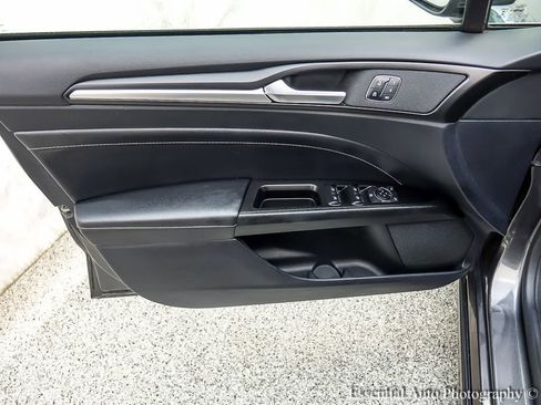 Certified 2019 Ford Fusion Titanium FWD image 22