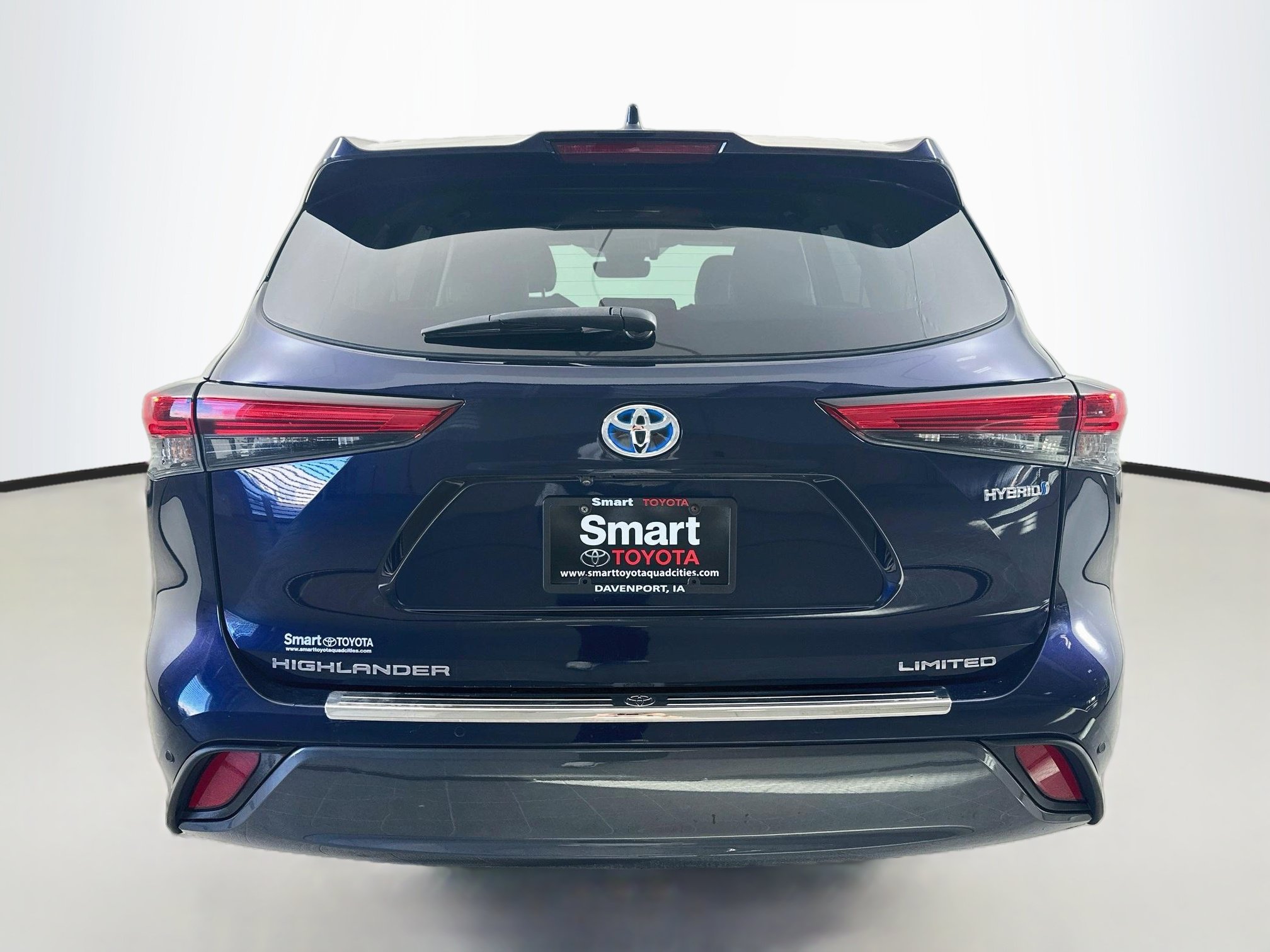 Used 2020 Toyota Highlander Limited w/ Protection Package #3 AWD/4WD image 6